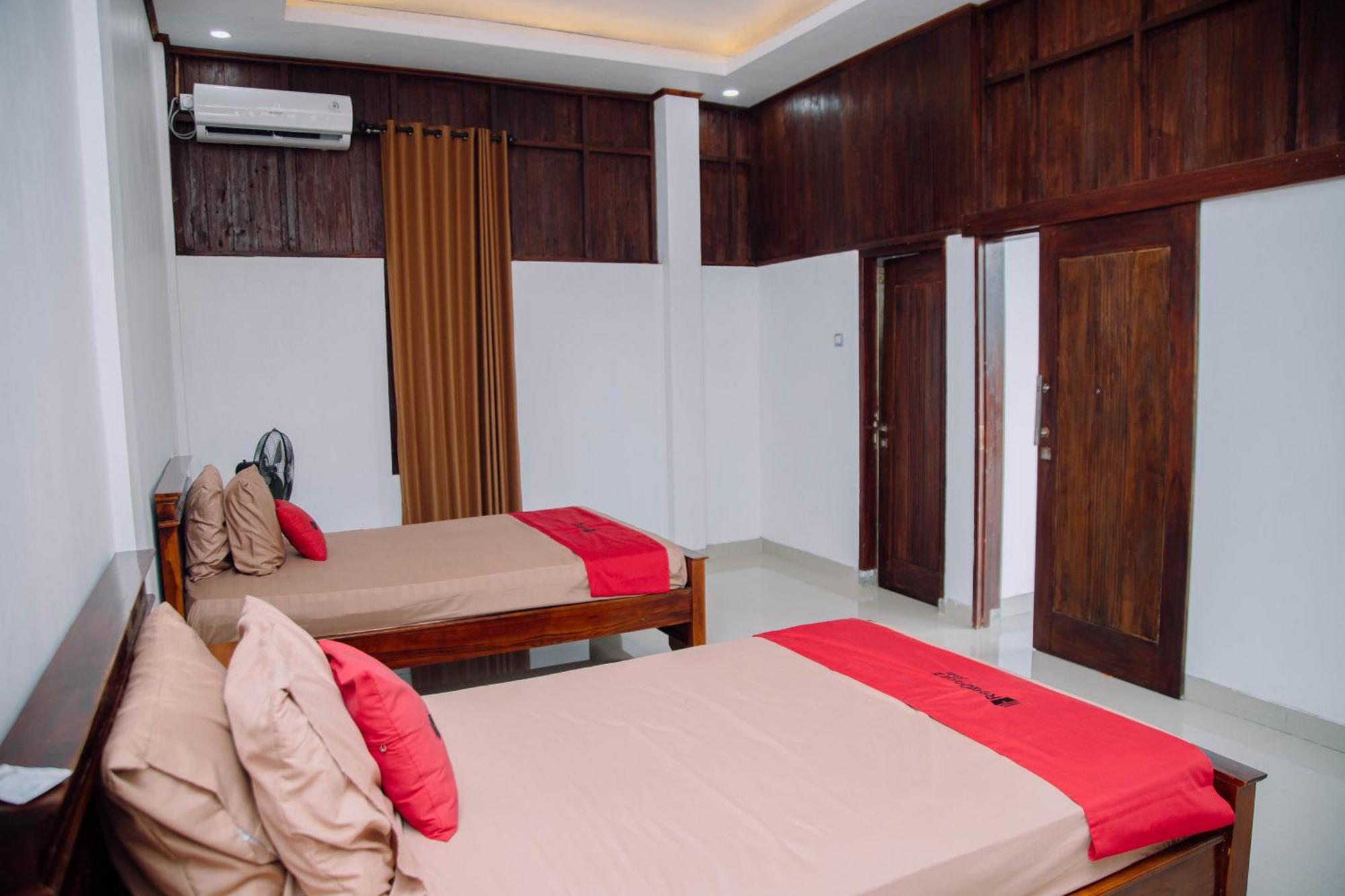 Reddoorz At Villa Bukit Senyum Lombok Kuripan  Exterior foto
