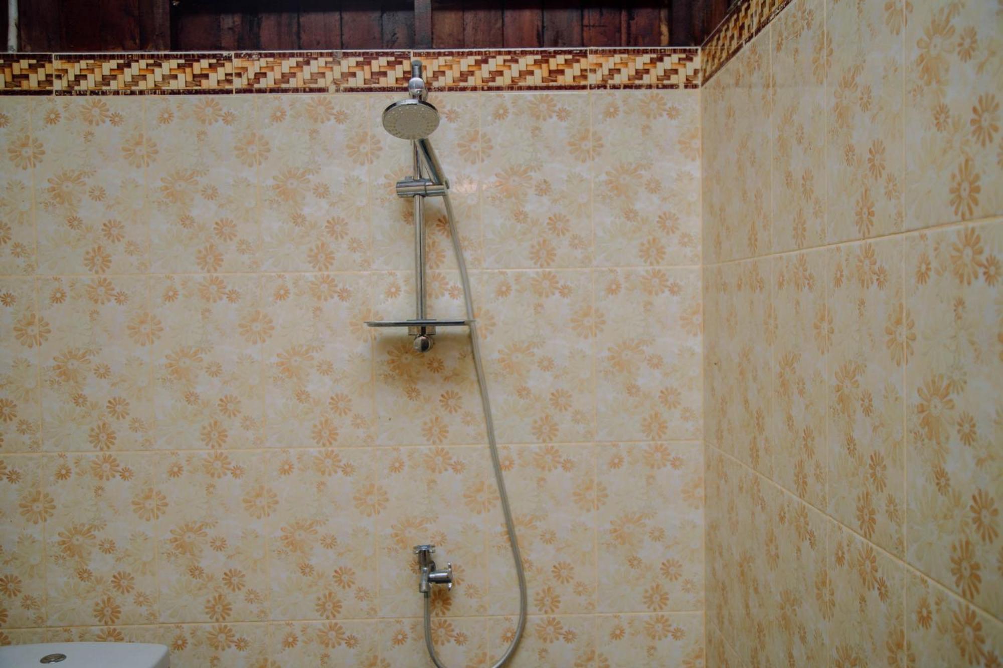 Reddoorz At Villa Bukit Senyum Lombok Kuripan  Exterior foto