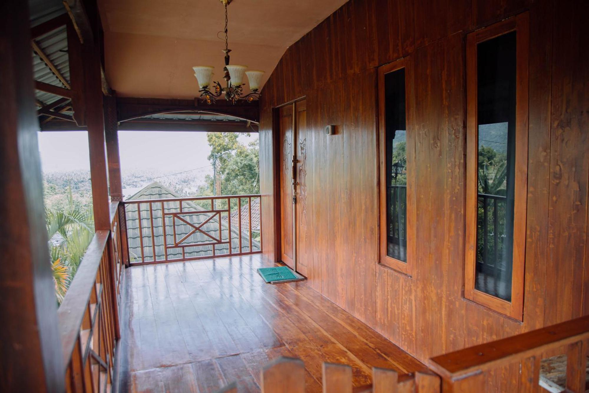Reddoorz At Villa Bukit Senyum Lombok Kuripan  Exterior foto